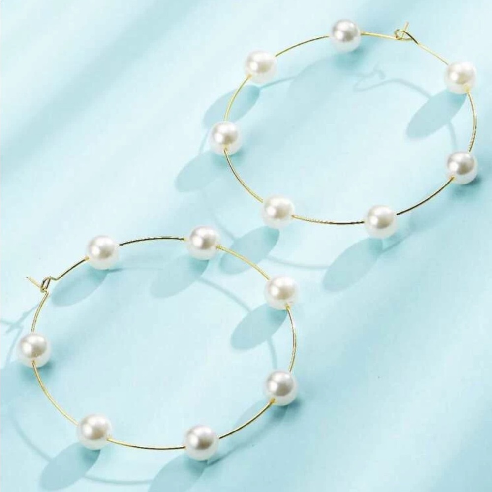 • Eliza • Faux Pearl Hoops - Picture 3 of 4